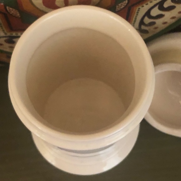 The Paula Scaletta Santa Barbara Ceramic Apothecary Jar - Picture 6 of 10